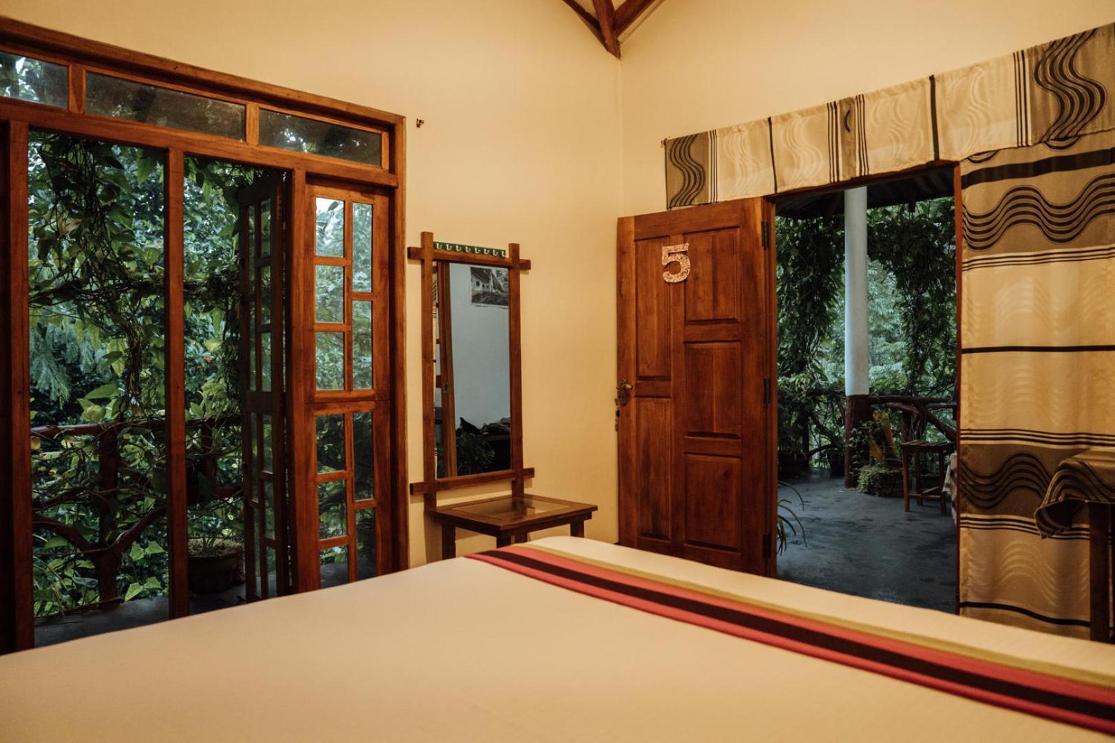دامبولا Aloe Vera Guest House المظهر الخارجي الصورة