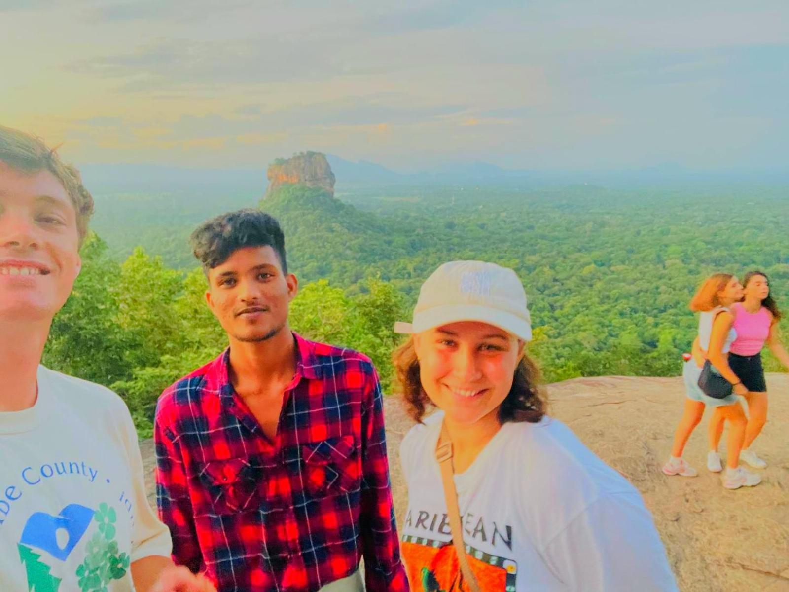دامبولا Aloe Vera Guest House المظهر الخارجي الصورة